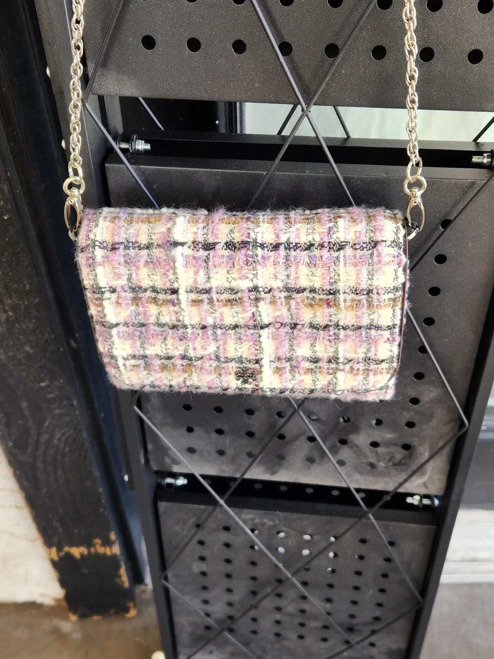 This item is a Tory Burch Emerson tweed chain wallet. - Picture 6 of 10